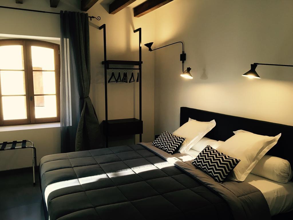 Hameau De La Fausse Sauge Bed & Breakfast Mezilles Exterior photo